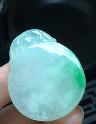 可以雕刻翡翠的玉石雕刻机贵吗?